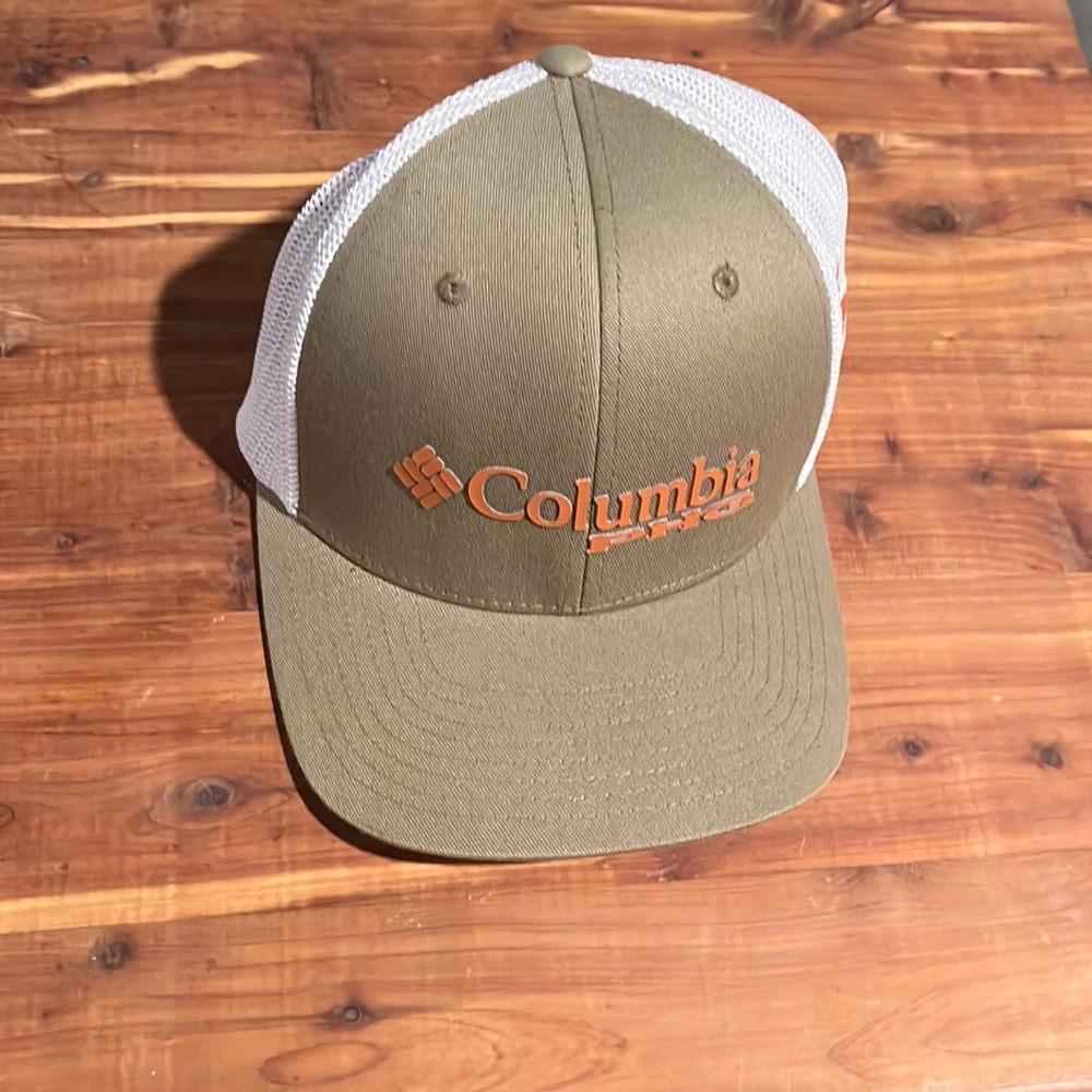 S/M Columbia PHG hat